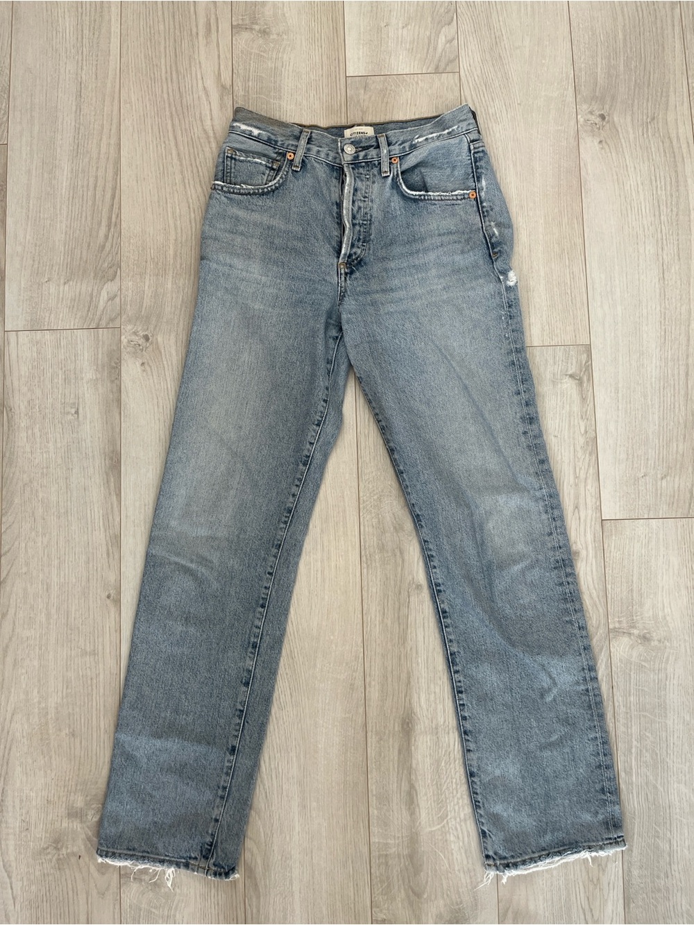 Citizens Of Humanity Straight Leg Jeans in Faded Blue